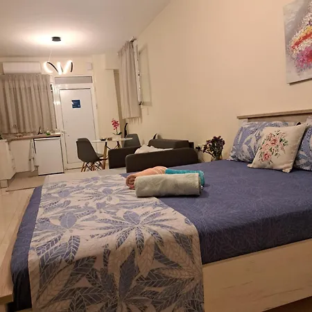 Domenica 2 Apartamento Tesalónica